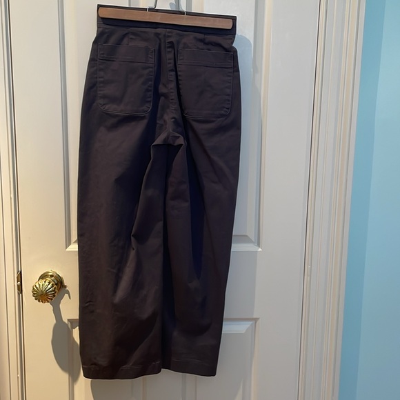 Babaton sz OO cotton/elastane wider leg back pocket darts dark grey/taupe - Picture 4 of 10